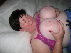 Canadian Beaver - bbw wife needs 'something' big and thick - N