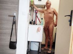 Tous les dimanches je fais le menage - N