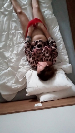 Amateur Wife 001 - N