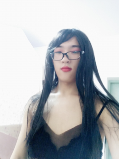 Chinese cross dresser Xiao Zuo takes a selfie - N