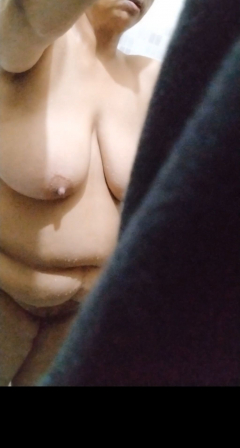 Desi Indian chubby mom - N