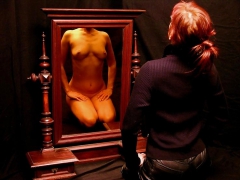 Mirror Queen - N