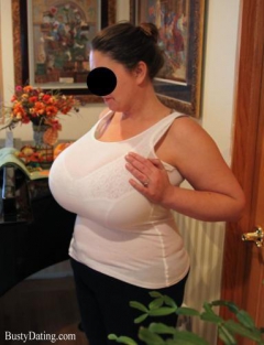 Trinity - 26yr old, 40J bra - N