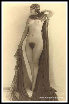 Antique Solo Chicks - N