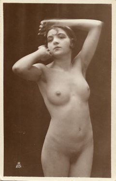 Antique Solo Chicks - N