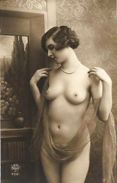 Antique Solo Chicks - N