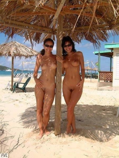 Beachy Babes 3 - N