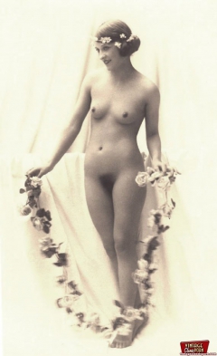 Antique pin babes 3 - N