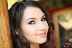 Elegant and beautiful Stacy - N