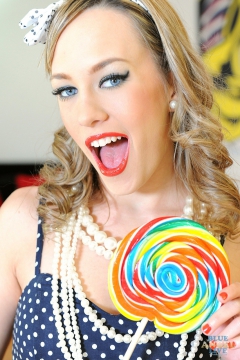 Do you like pin-up - N