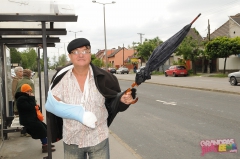 Eddie broke his arm - N