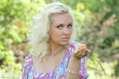 Blonde girl outdoor - N