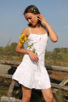 White dress - N
