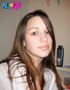 Naked girlfriend foamed in - N