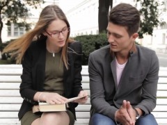 argentina-helps-this-guy-with-his-english-studies-and-he