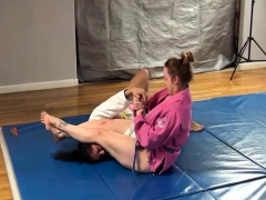 naked-women-fighting-lesbian-strap-on-sex-at-academy-wresti