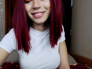 Amateur Webcam Teen Masturbates And Teases