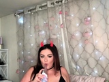 Sexy hottie Anetta Keys enjoys a solo toy masturbation