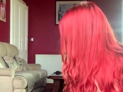 Redhead webcam girl turn to real horny on the show