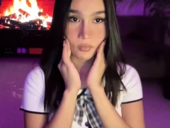 Cute amateur brunette naughty in solo jerking show on camera