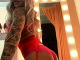 Big boobs milf masturbates with her dildo