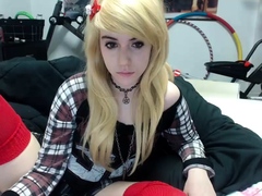 amateur-blonde-teen-plays-solo-with-toy-webcam-porn