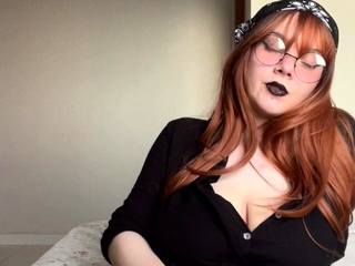 Big boobs milf masturbates with her dildo