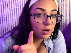brunette-solo-webcam-masturbation