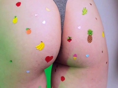 webcam-big-booty-brunette-fucking-machine-toy-hard