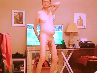 exhibitionist-just love to be seen nude