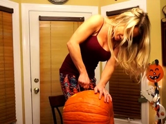 Meetmadden Pumpkin Carving Lewd