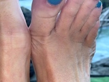 Lezlyan aka la_little_dancer_feet OnlyFans - Come join me