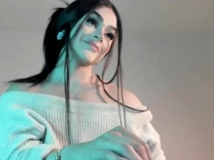 Brunette Solo Webcam Masturbation