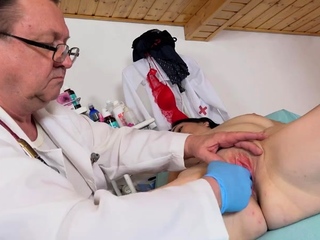 MatureGynoExam Jenny