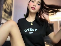 amateur-asian-ladyboy-masturbates-her-anus
